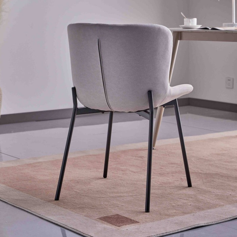 Juego de 4 Sillas con Estructura de Madera Tapizadas en Color Gris Claro y Patas Acabado Negro - Medidas 50x54x81 cm